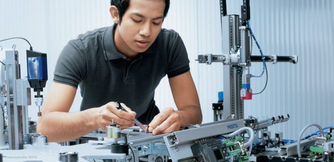 DIAGNOSTYKA I SERWIS UKŁADÓW PNEUMATYCZNYCH